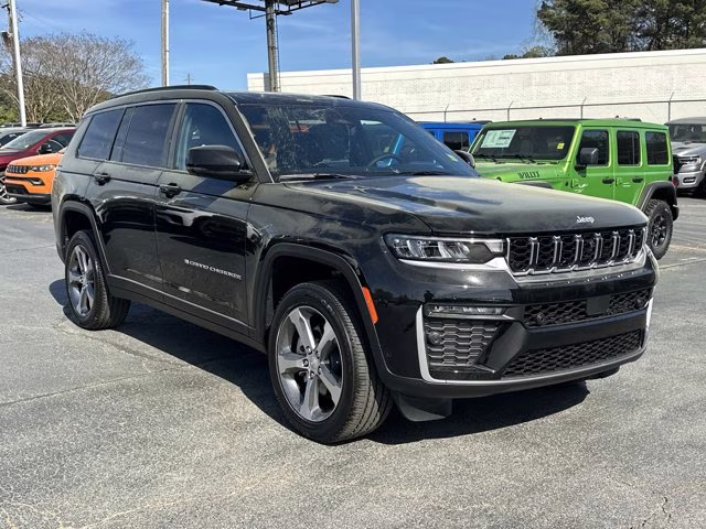 2026 Diamond Black Crystal Pearlcoat Jeep Grand Cherokee L Limited 4X4 SUV