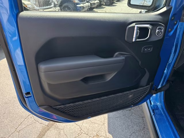 2026 Hydro Blue Pearl Coat Jeep Wrangler Willys 4X4 Convertible