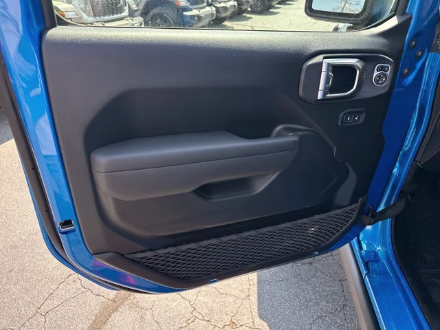 2026 Hydro Blue Pearl Coat Jeep Wrangler Willys 4X4 Convertible