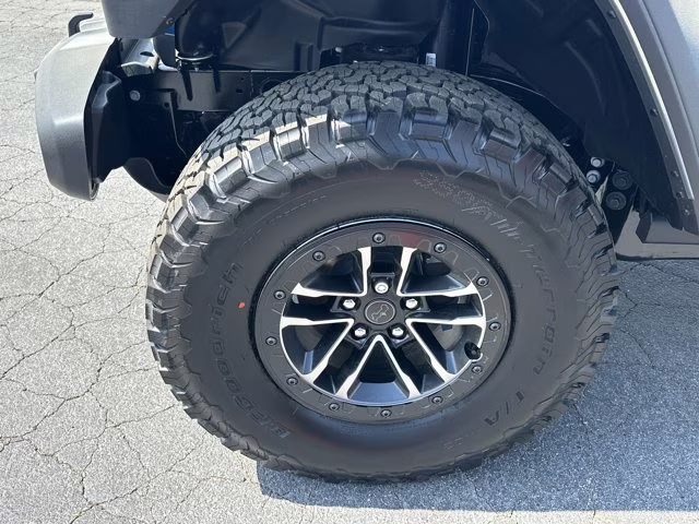 2026 Hydro Blue Pearl Coat Jeep Wrangler Willys 4X4 Convertible