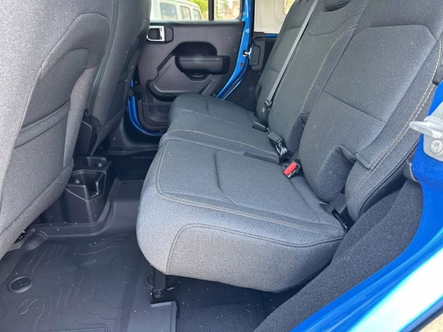 2026 Hydro Blue Pearl Coat Jeep Wrangler Willys 4X4 Convertible