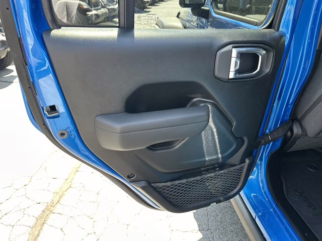 2026 Hydro Blue Pearl Coat Jeep Wrangler Willys 4X4 Convertible