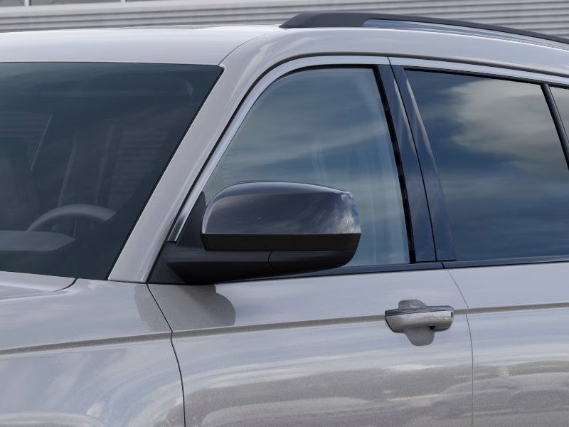 2026 Silver Zynith Jeep Grand Cherokee L Laredo 4X4 SUV