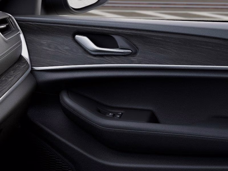 2026 Silver Zynith Jeep Grand Cherokee L Laredo 4X4 SUV