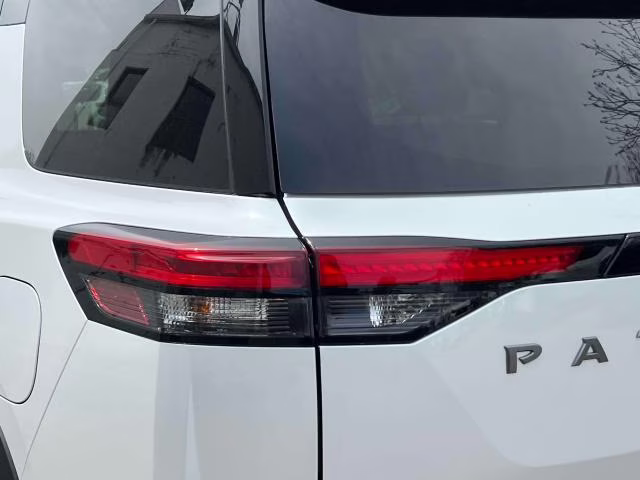 2026 White Nissan Pathfinder SV 4X4 SUV