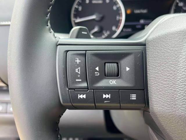 2026 White Nissan Pathfinder SV 4X4 SUV