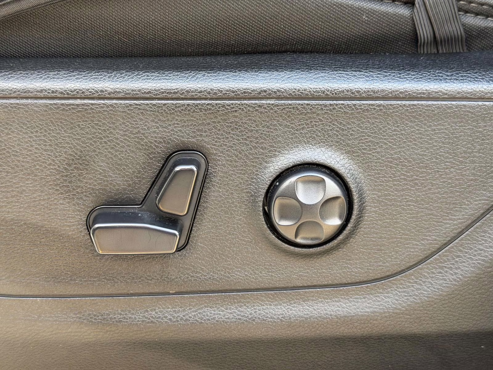 2020 White Ram 1500 Big Horn 4x4 Crew Cab 5'7 Box 4X4 Truck