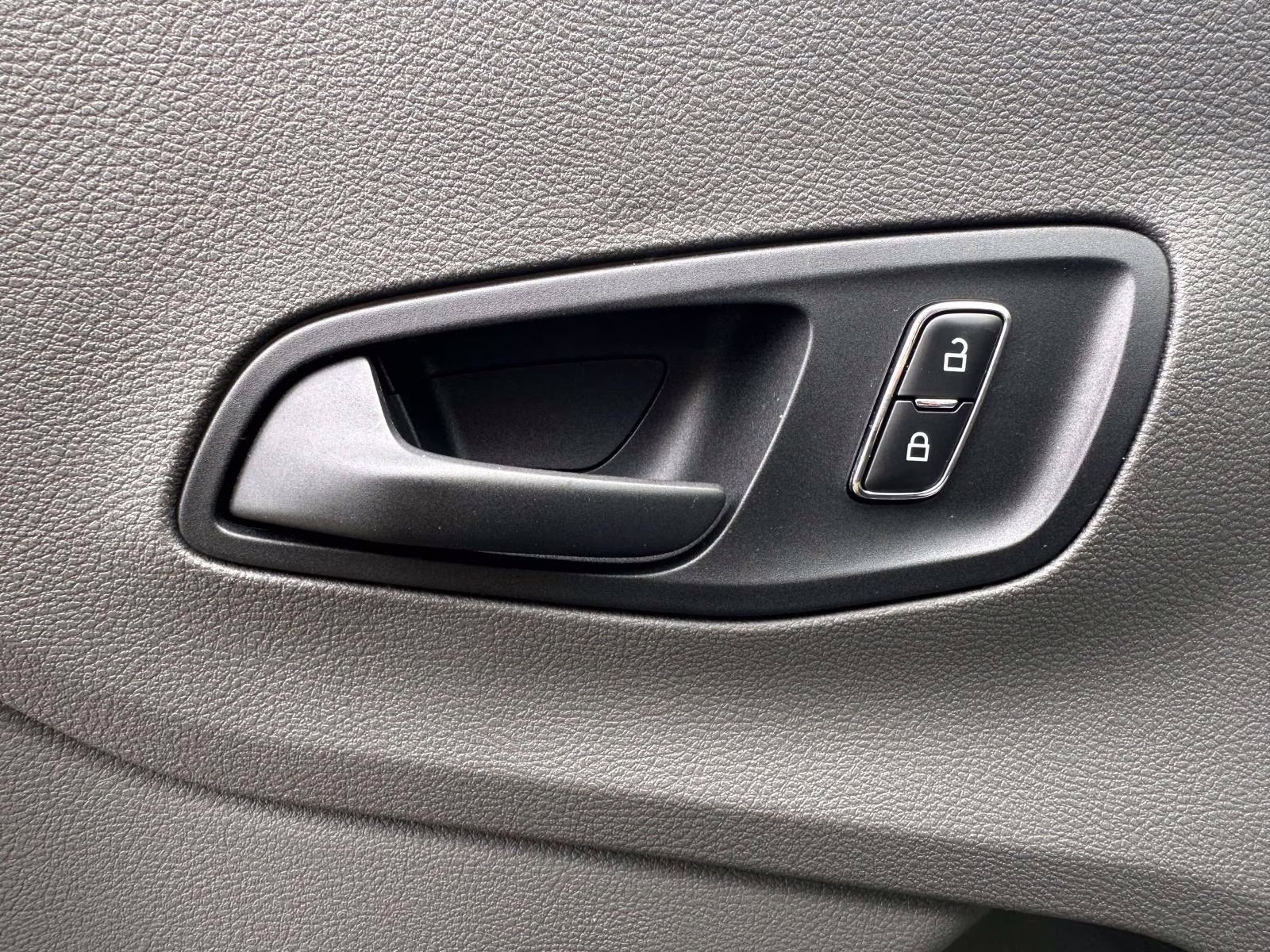 2024 Oxford White Ford Transit Cargo Van T-250 130 Low Rf 9070 GVWR RWD RWD Van