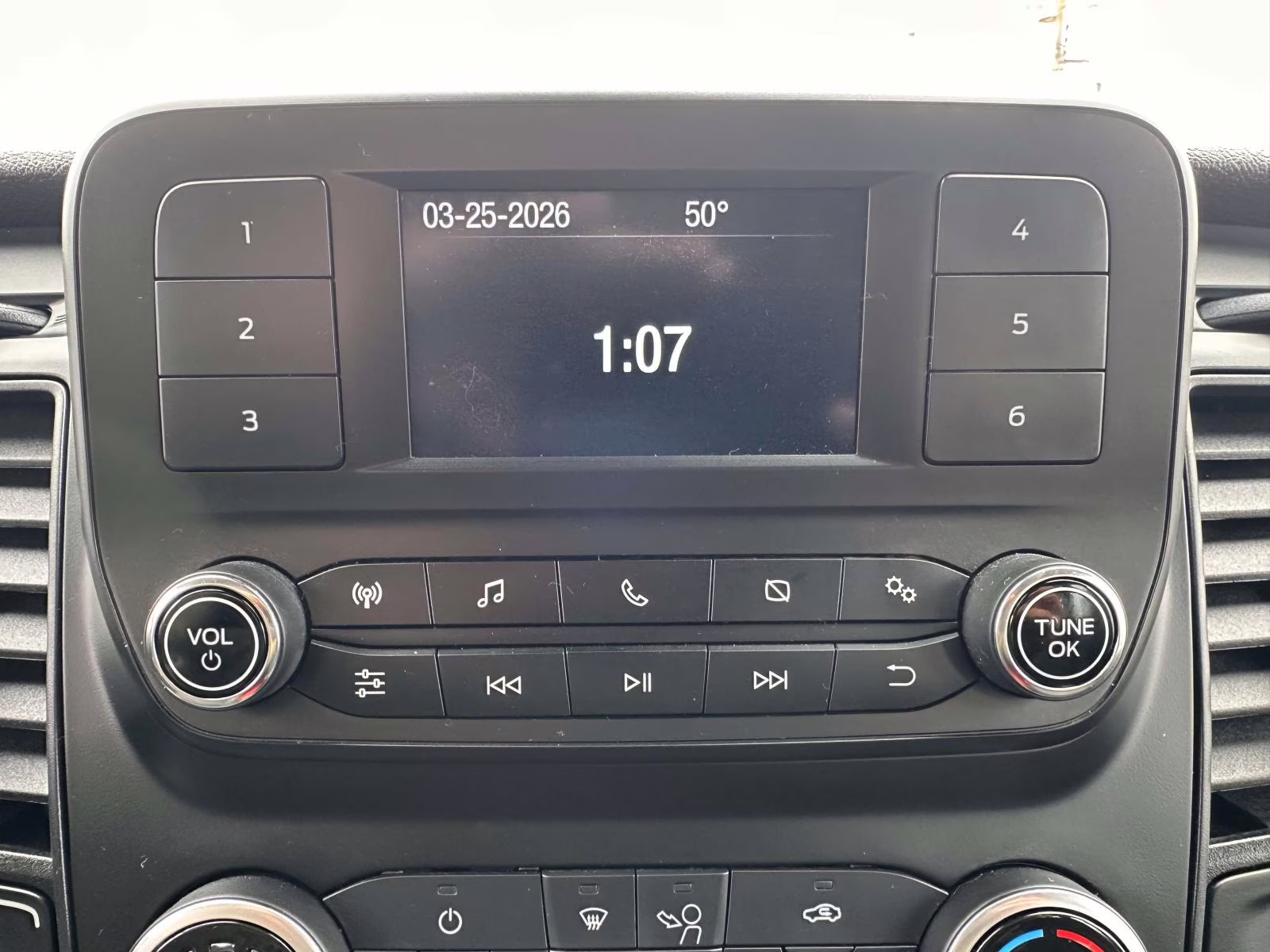 2024 Oxford White Ford Transit Cargo Van T-250 130 Low Rf 9070 GVWR RWD RWD Van