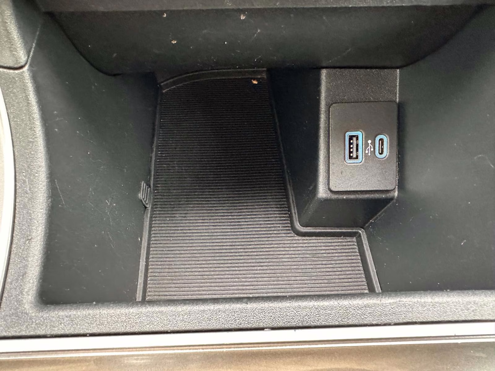 2024 Carbonized Gray Metallic Ford Edge SEL AWD AWD SUV