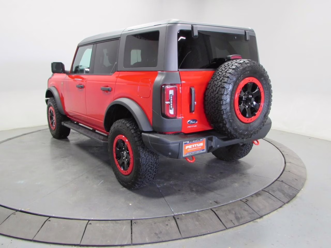 2022 Race Red Ford Bronco Badlands 4X4 SUV