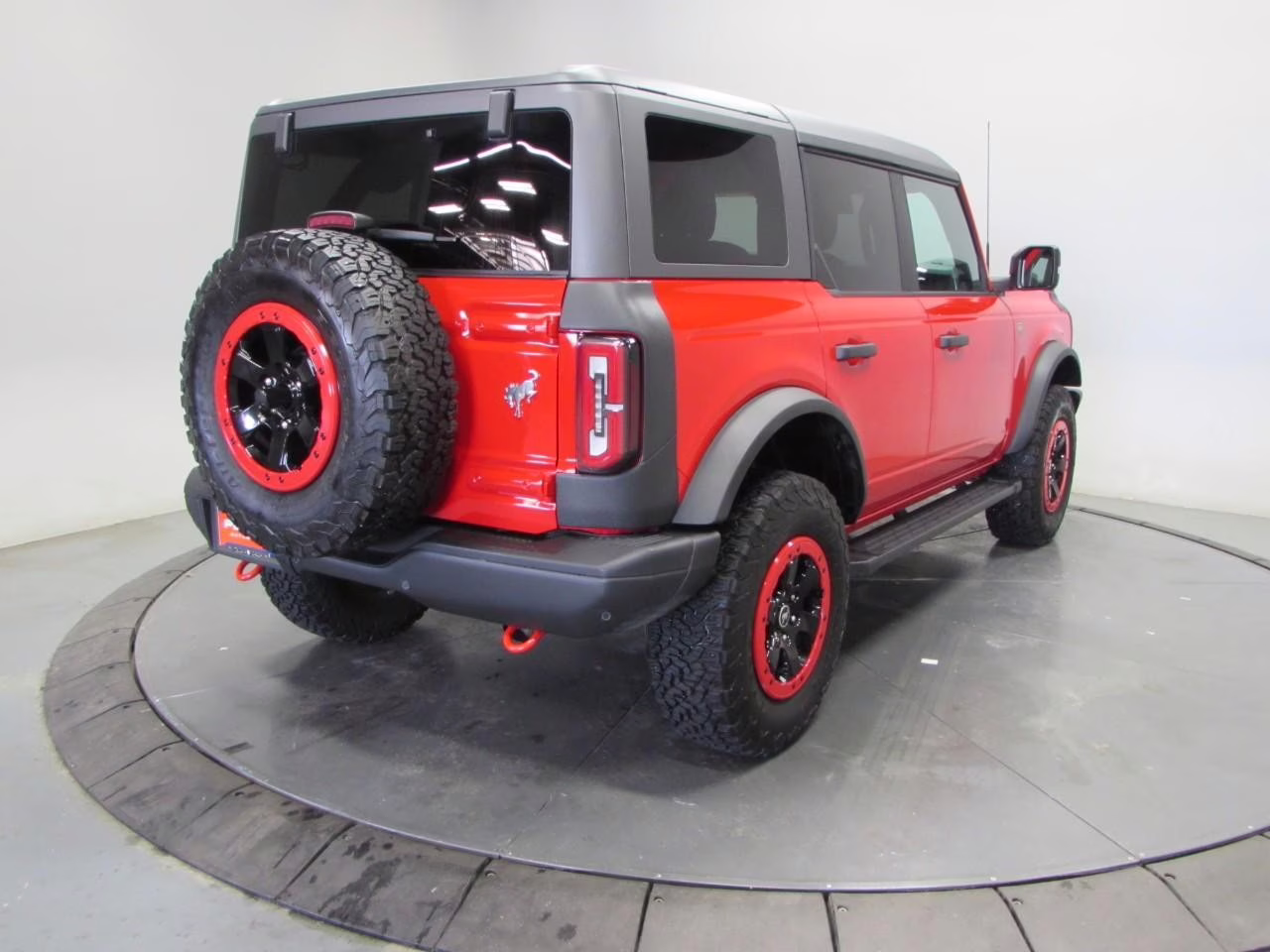 2022 Race Red Ford Bronco Badlands 4X4 SUV