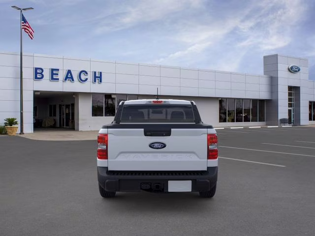 2026 Space White Metallic Ford Maverick Lariat AWD Truck