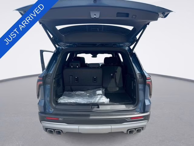 2026 Lakeshore Blue Metallic Chevrolet Traverse LT FWD SUV