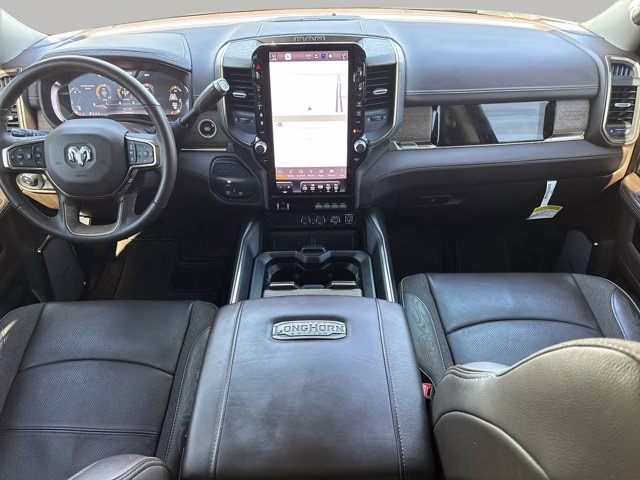 2025 Diamond Black Crystal Pearlcoat Ram 2500 Limited 4X4 Truck