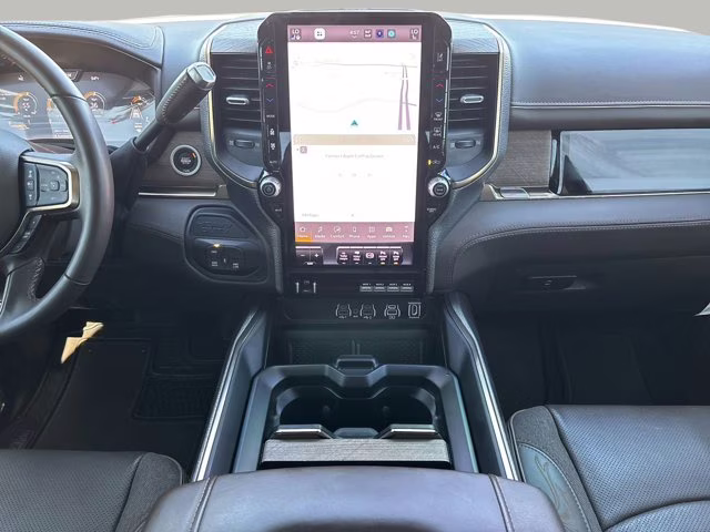 2025 Diamond Black Crystal Pearlcoat Ram 2500 Limited 4X4 Truck