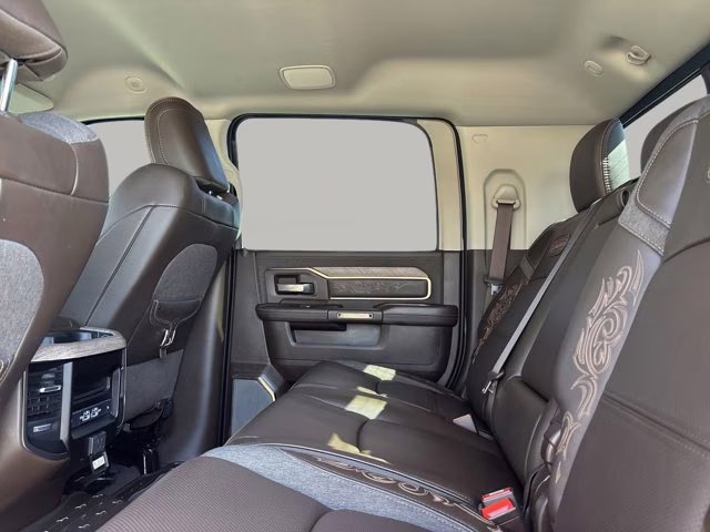 2025 Diamond Black Crystal Pearlcoat Ram 2500 Limited 4X4 Truck