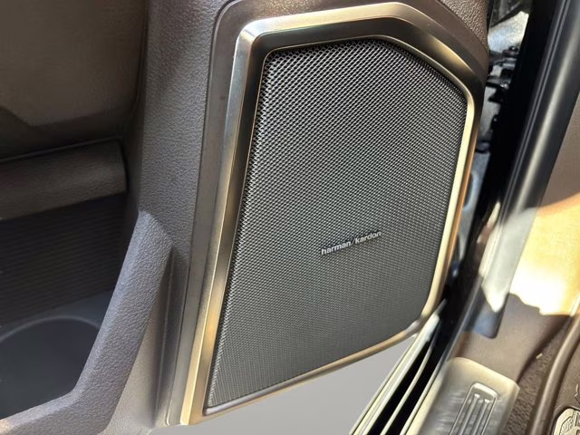 2025 Diamond Black Crystal Pearlcoat Ram 2500 Limited 4X4 Truck