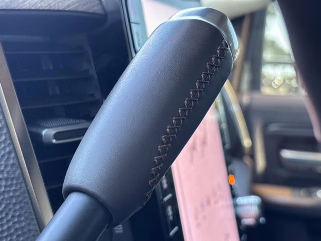 2025 Diamond Black Crystal Pearlcoat Ram 2500 Limited 4X4 Truck