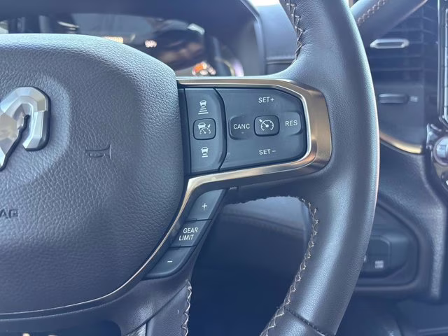 2025 Diamond Black Crystal Pearlcoat Ram 2500 Limited 4X4 Truck