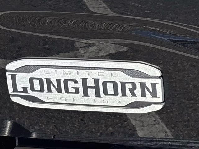 2025 Diamond Black Crystal Pearlcoat Ram 2500 Limited 4X4 Truck