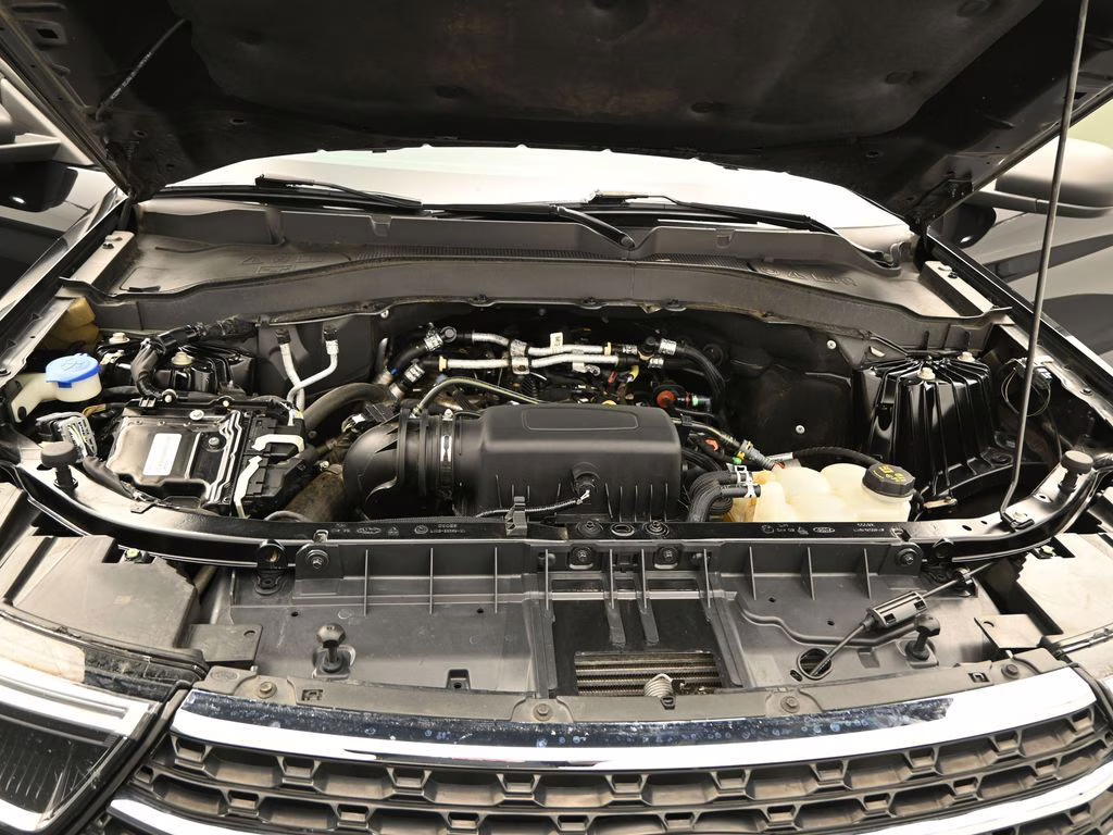 2022 Black Metallic Ford Explorer XLT RWD SUV