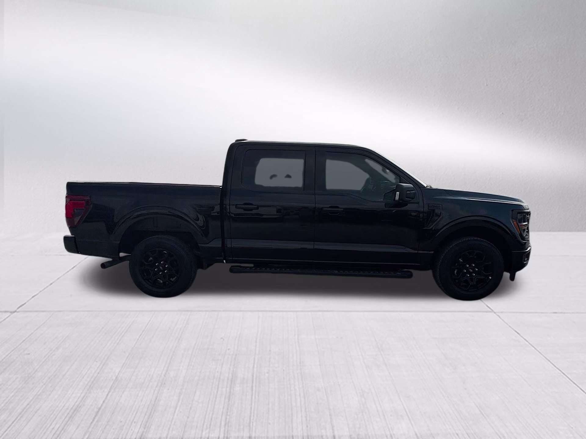 2026 Agate Black Metallic Ford F-150 XLT RWD Truck