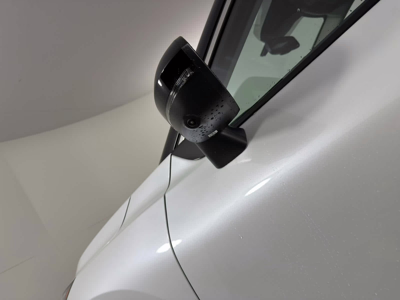 2026 Everest White Pearl/Super Black Nissan Rogue Platinum AWD SUV