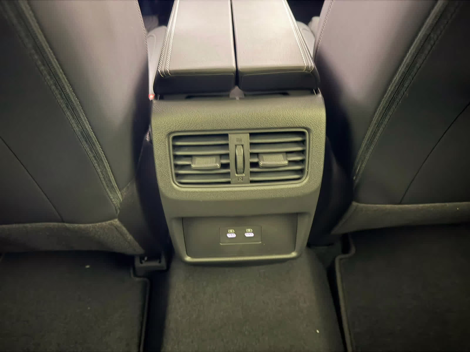 2026 Everest White Pearl/Super Black Nissan Rogue Platinum AWD SUV