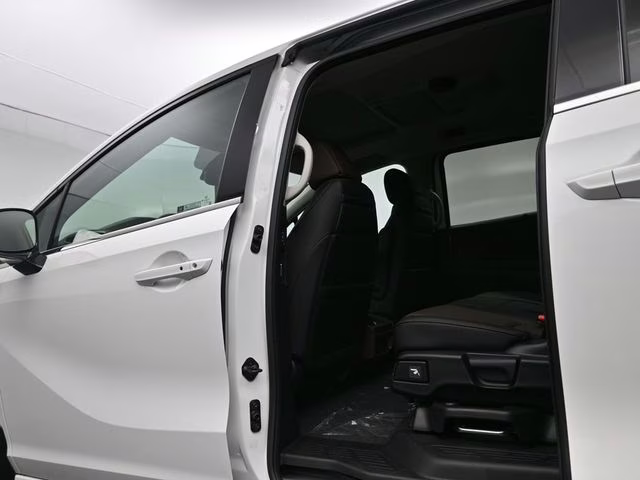 2026 Platinum White Pearl Honda Odyssey Elite FWD Van