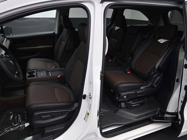 2026 Platinum White Pearl Honda Odyssey Elite FWD Van
