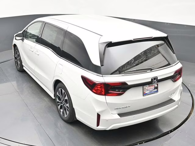2026 Platinum White Pearl Honda Odyssey Elite FWD Van