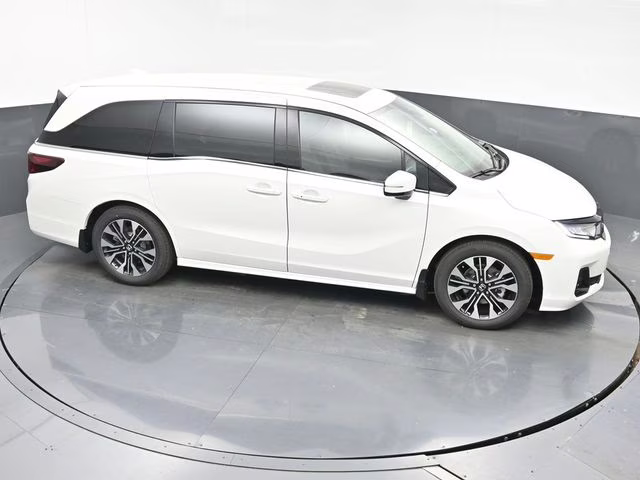 2026 Platinum White Pearl Honda Odyssey Elite FWD Van