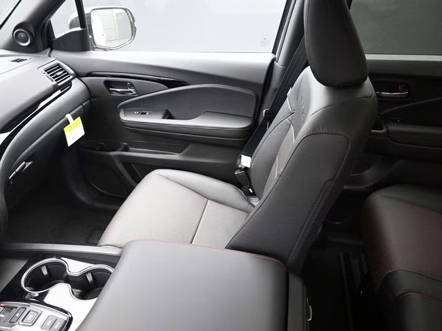 2026 Platinum White Pearl Honda Ridgeline Black Edition AWD Truck