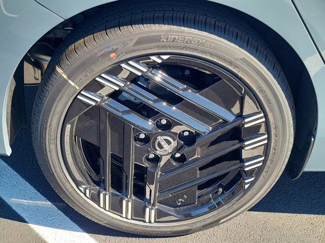 2026 Atlantic Gray Metallic Nissan Sentra SR FWD Sedan