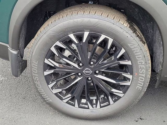 2026 Obsidian Green Nissan Rogue Dark Armor FWD SUV