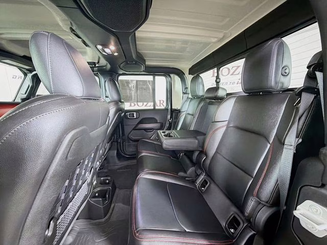 2023 Granite Crystal Metallic Clearcoat Jeep Gladiator Rubicon 4X4 Truck