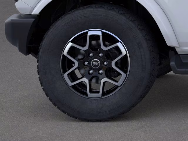 2026 Oxford White Ford Bronco Outer Banks 4X4 SUV