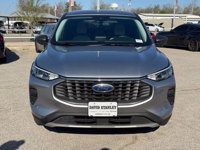 2023 Silver Metallic Ford Escape Active AWD SUV