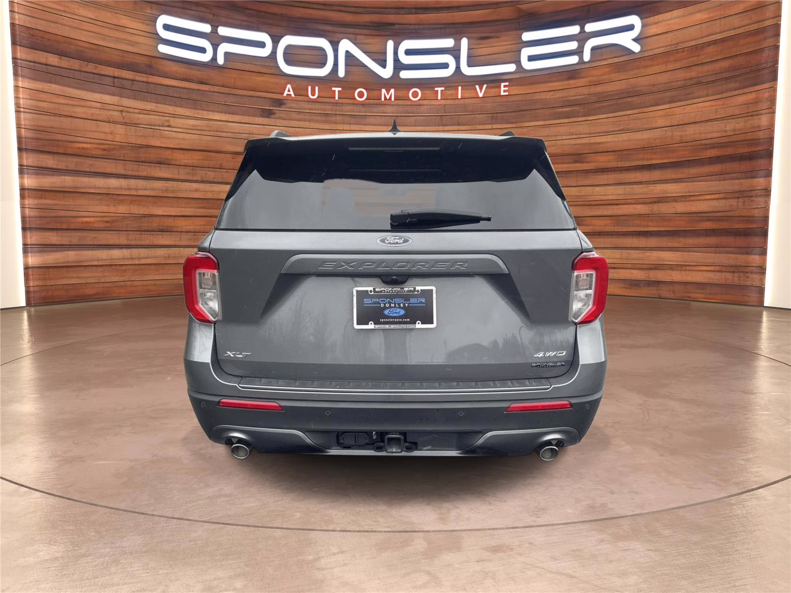 2023 Carbonized Gray Metallic Ford Explorer XLT 4X4 SUV