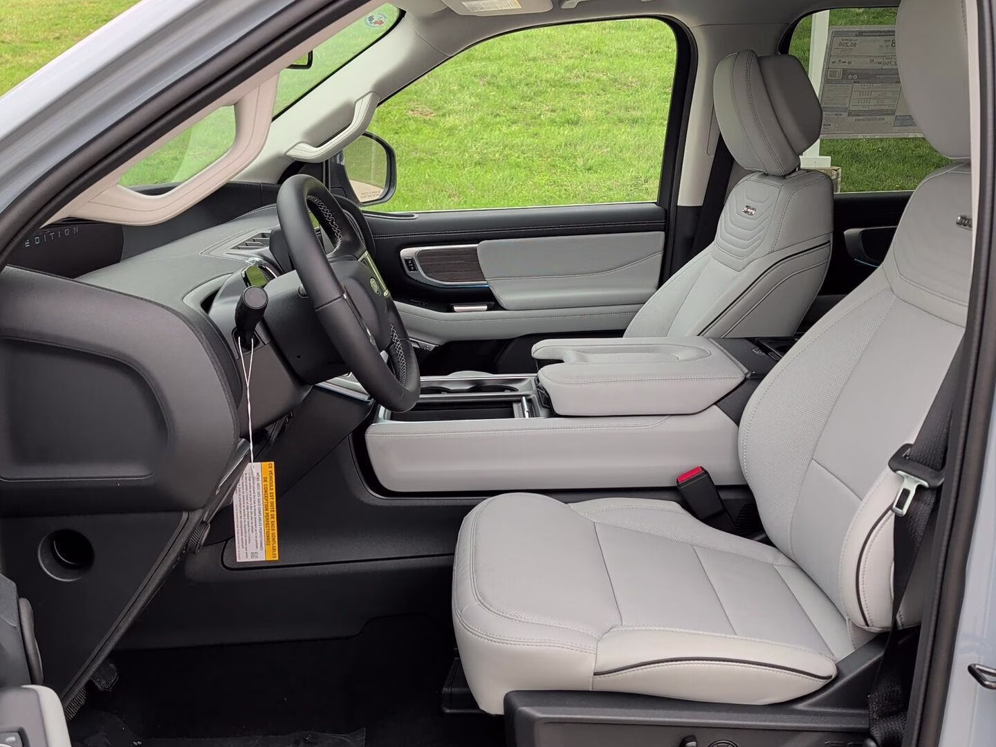 2026 Glacier Gray Metallic Tri-Coat Ford Expedition Max Platinum 4X4 SUV