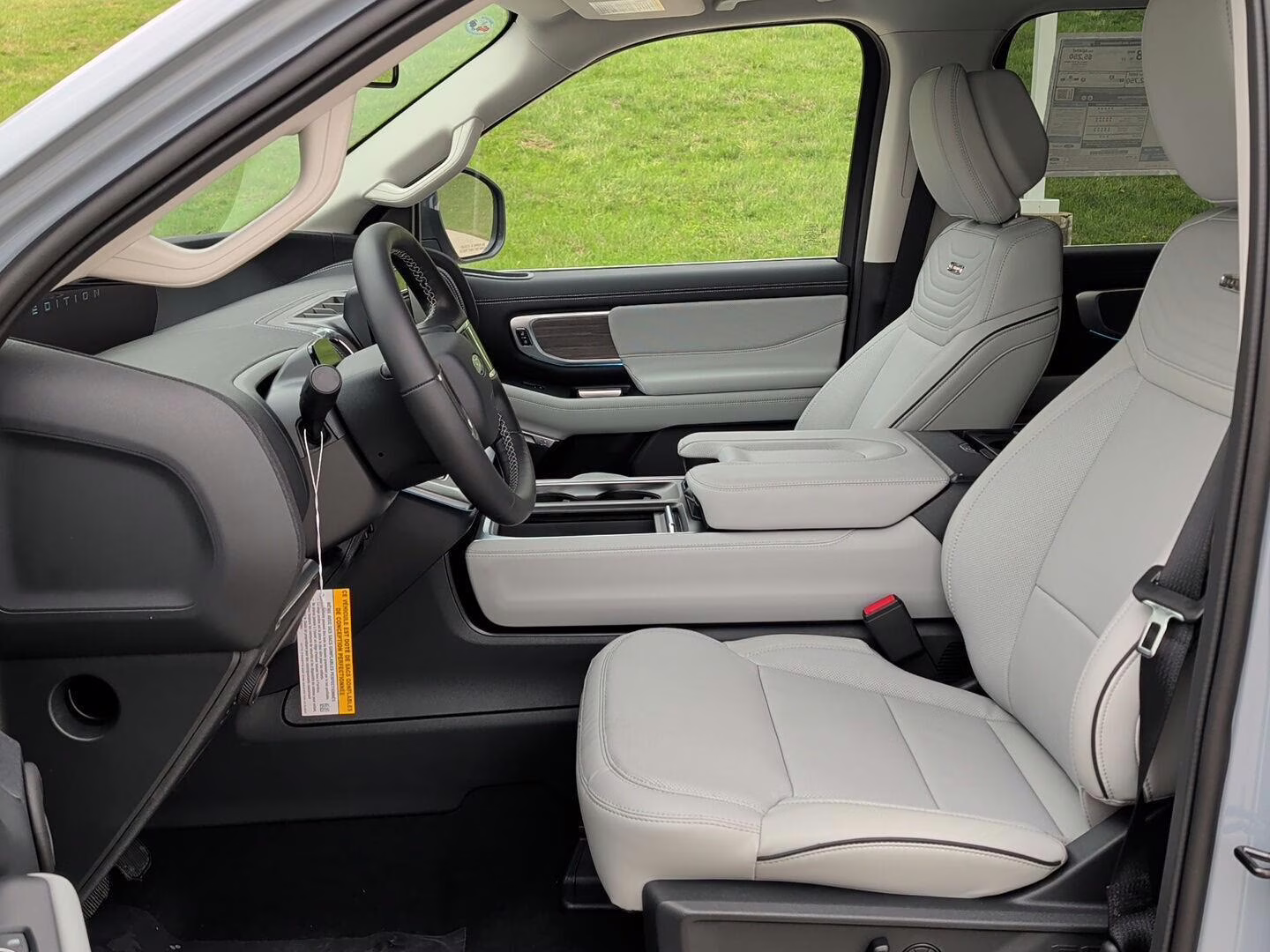 2026 Glacier Gray Metallic Tri-Coat Ford Expedition Max Platinum 4X4 SUV