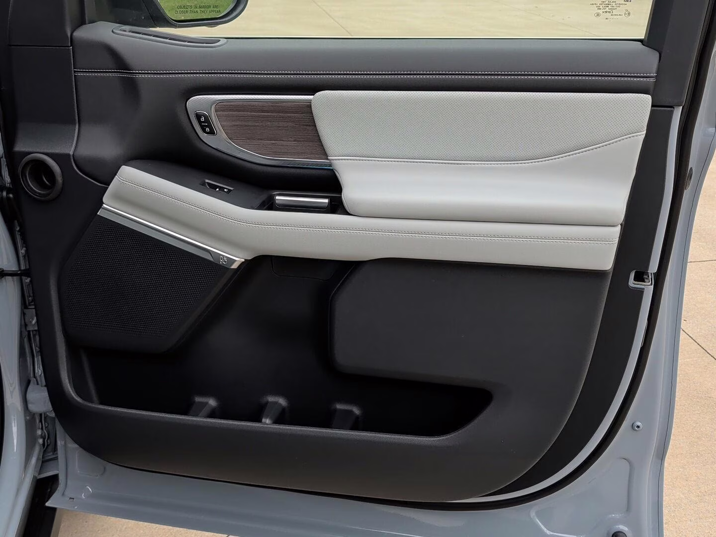 2026 Glacier Gray Metallic Tri-Coat Ford Expedition Max Platinum 4X4 SUV