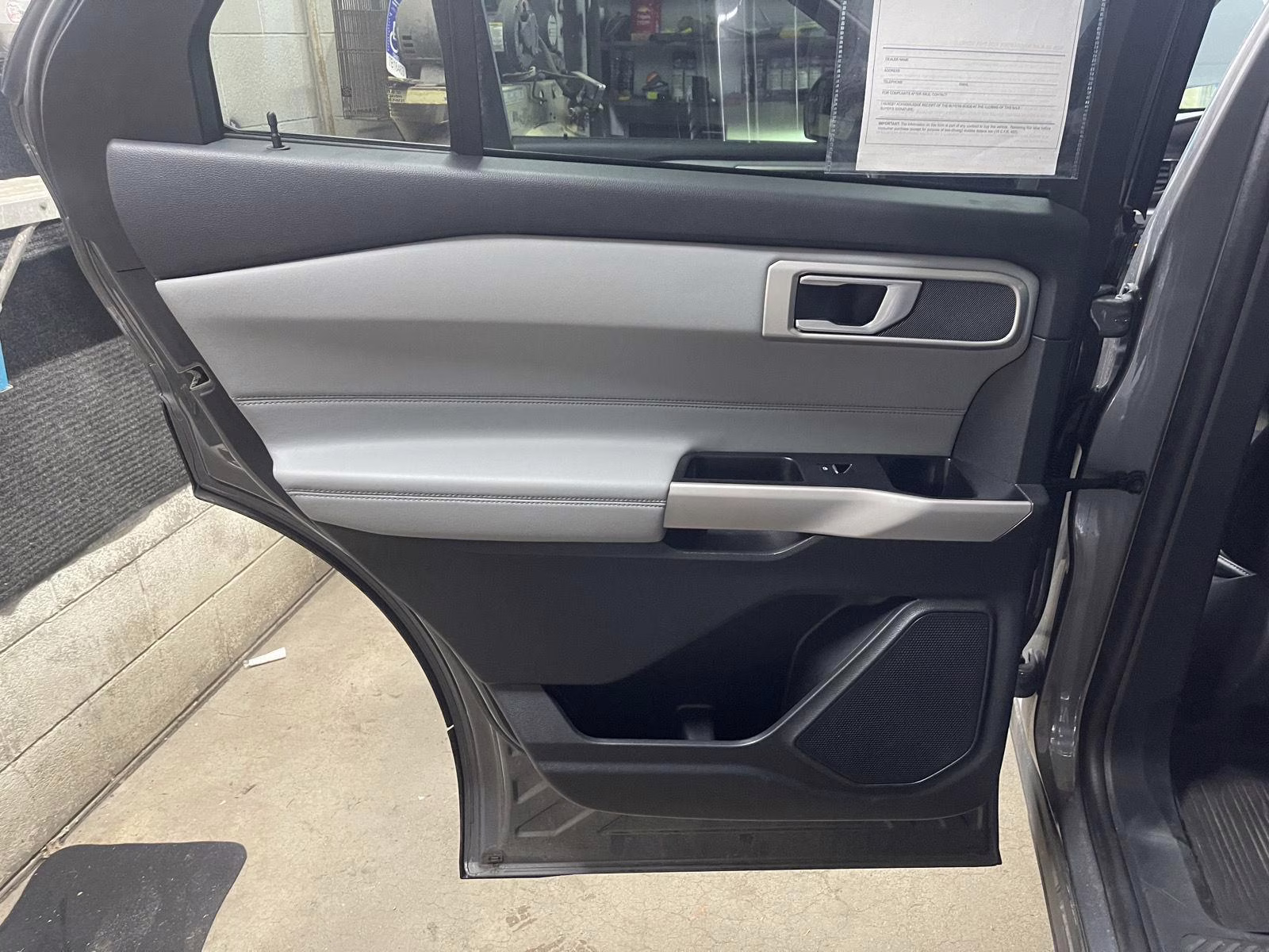 2023 Carbonized Gray Metallic Ford Explorer XLT 4X4 SUV