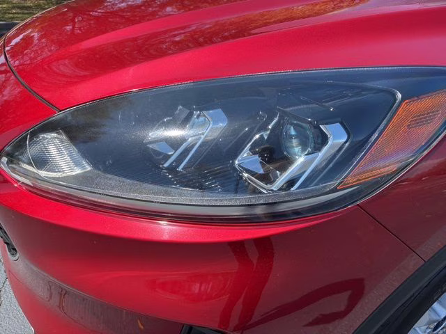 2021 Red Metallic Ford Escape SE FWD SUV