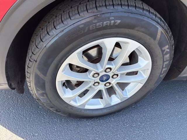 2021 Red Metallic Ford Escape SE FWD SUV