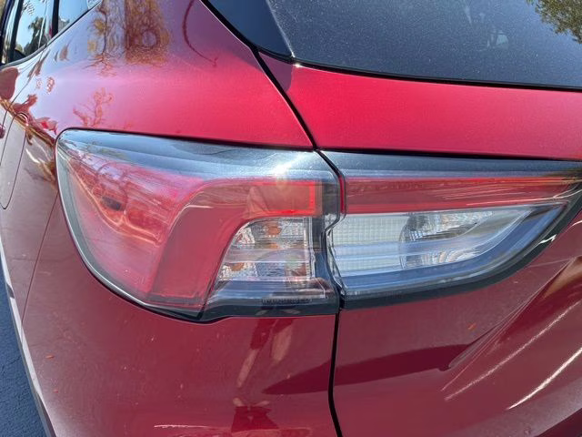 2021 Red Metallic Ford Escape SE FWD SUV