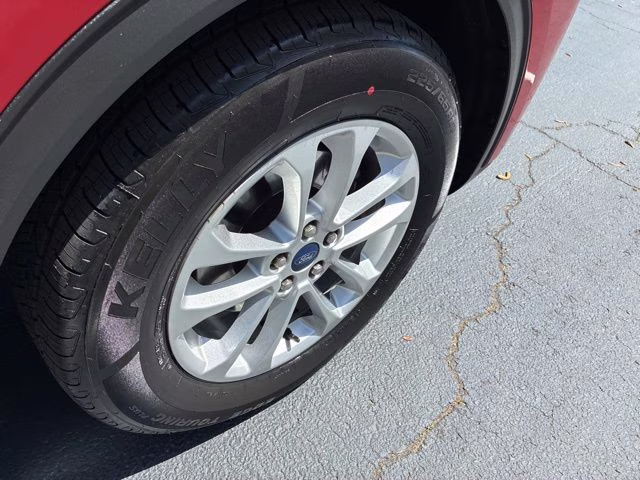 2021 Red Metallic Ford Escape SE FWD SUV