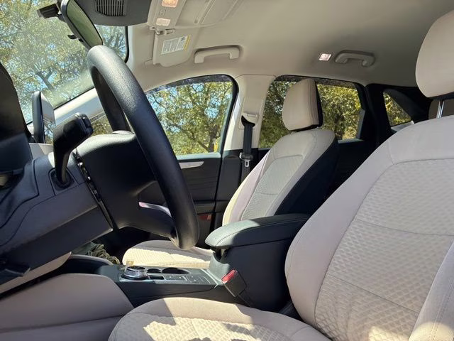 2021 Red Metallic Ford Escape SE FWD SUV