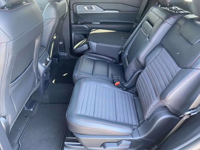 2026 Agate Black Metallic Ford Explorer ST-Line RWD SUV